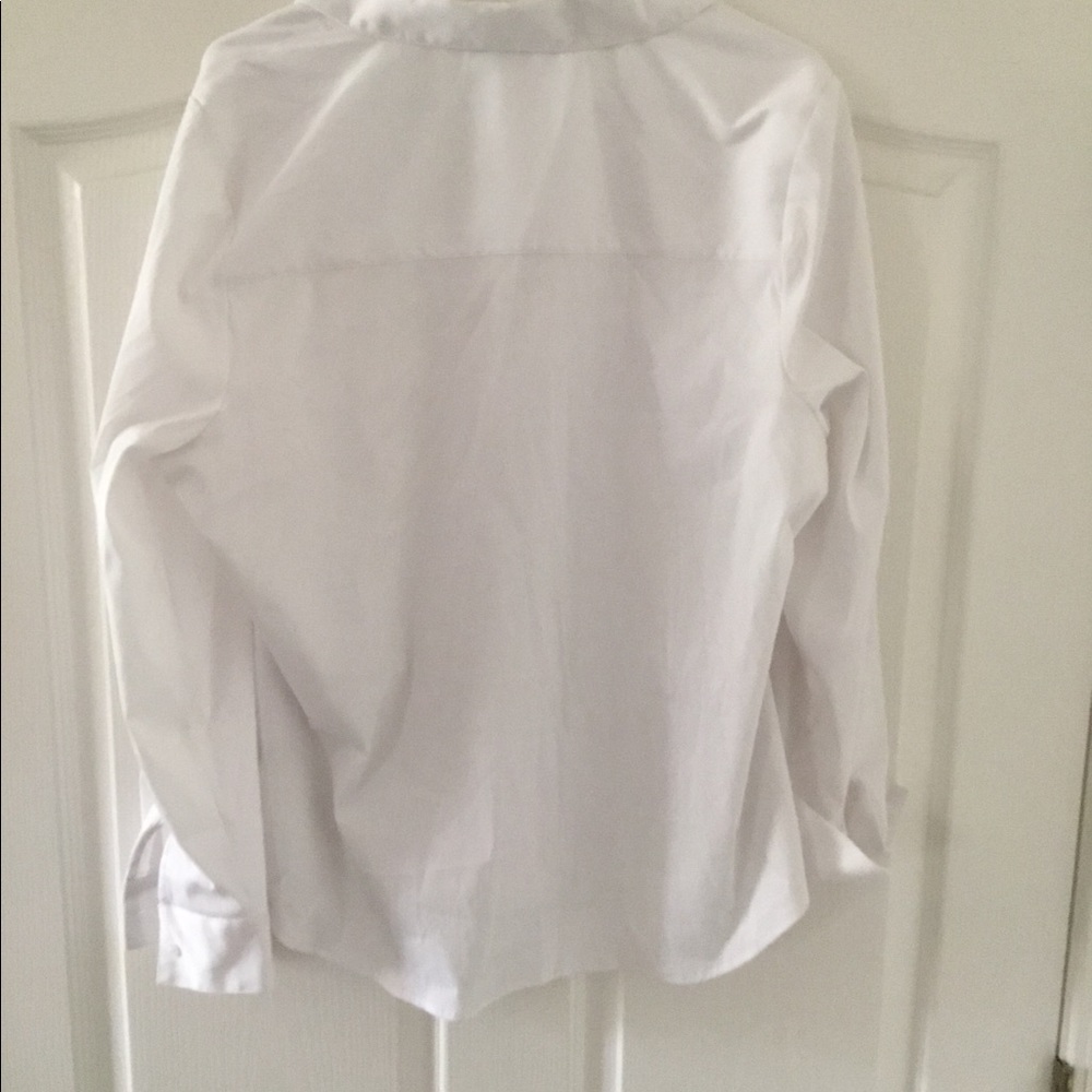 Ladies top - Picture 4 of 4